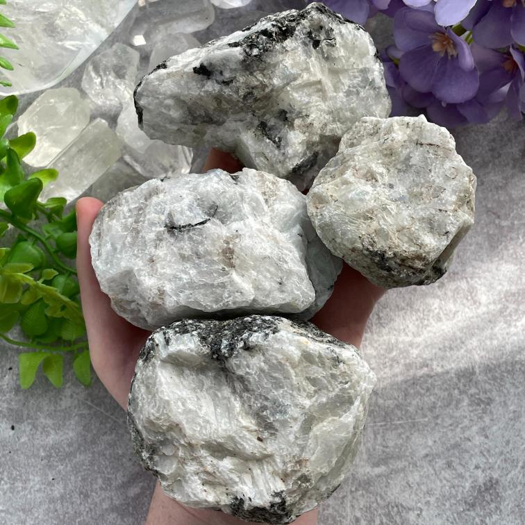 Rainbow Moonstone Rough 1KG - LGE Rainbow Moonstone Rough 1KG - LGE